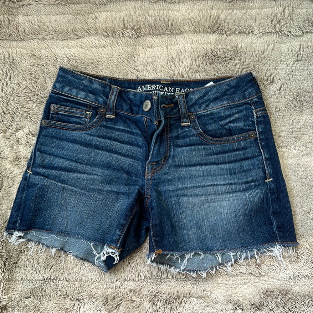 AEO EUC Mid Rise shorts